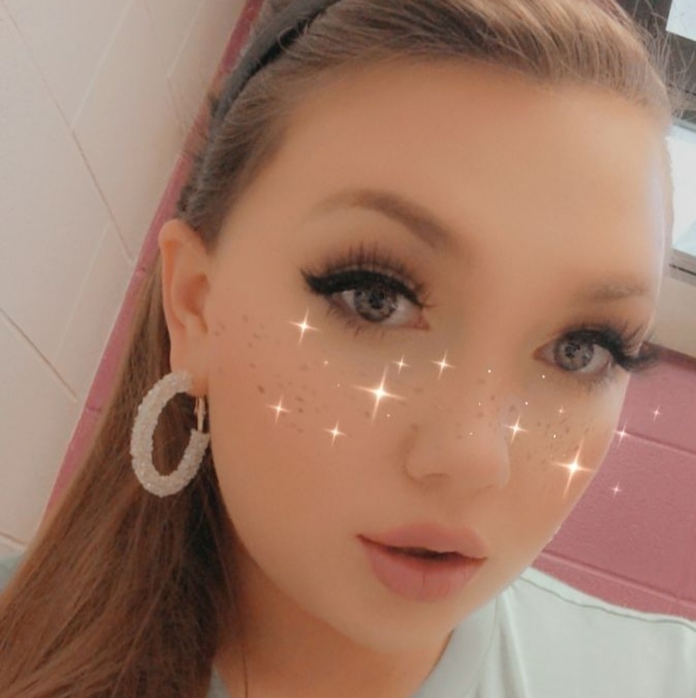 Meet your Posher, Kassidy